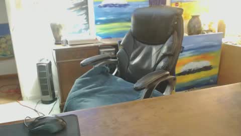 Snapshot of paulleroy chatting on 03.08.25 paulleroy online show from 03.08.25