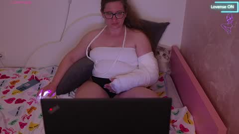 Snapshot of pawg_official chatting on 05.09.26 pawg_official online show from 05.09.26