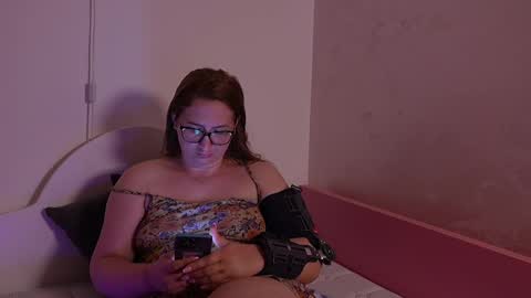 Snapshot of pawg_official chatting on 05.21.26 pawg_official online show from 05.21.26