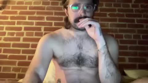 Snapshot of pcklpnts1990 chatting on 01.08.25 onlyfan christographer sub to me online show from 01.08.25