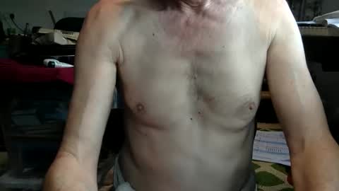 Snapshot of pea23 chatting on 04.09.26 pea23 online show from 04.09.26