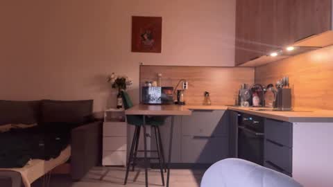 Snapshot of peaceful_oblivion chatting on 09.30.25 Sandra Next Stream pm MSK 5 pm UTC1pm EDT online show from 09.30.25