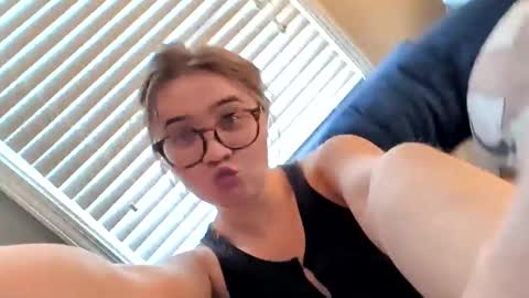 Snapshot of peachespunkins chatting on 03.29.26 peachespunkins online show from 03.29.26