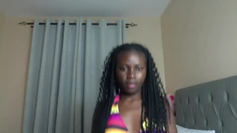 Snapshot of peachy_aura1 chatting on 07.16.26 Aura online show from 07.16.26