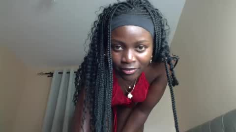 Snapshot of peachy_aura1 chatting on 07.18.26 Aura online show from 07.18.26