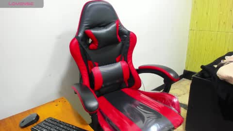 Peachy   online show from 04.05.26