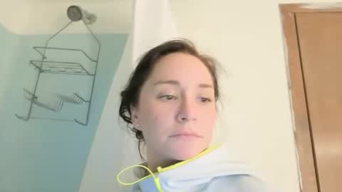 Snapshot of peachyxobsession chatting on 12.01.25 PeachyObsession online show from 12.01.25