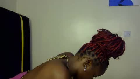 Snapshot of pearl_velvet chatting on 02.08.26 vel online show from 02.08.26