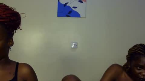 Snapshot of pearl_velvet chatting on 02.09.26 vel online show from 02.09.26