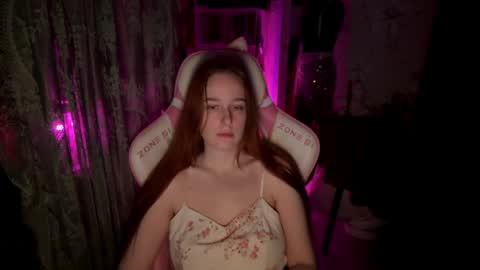 Snapshot of pearlprincess_ chatting on 05.25.26 Adelina online show from 05.25.26
