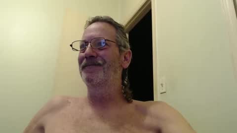 Snapshot of peavsters chatting on 12.03.24 Alex online show from 12.03.24