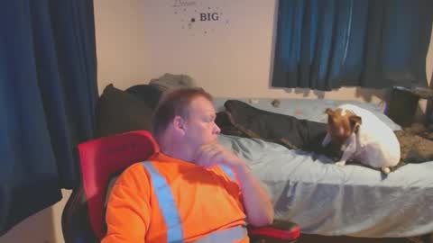 pecker40 online show from 10.12.25