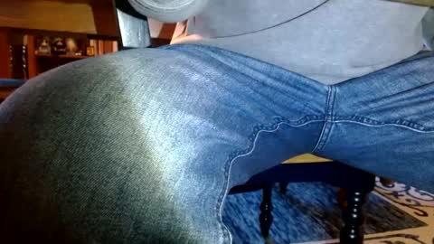 Snapshot of peecocktail chatting on 10.02.25 peecocktail online show from 10.02.25