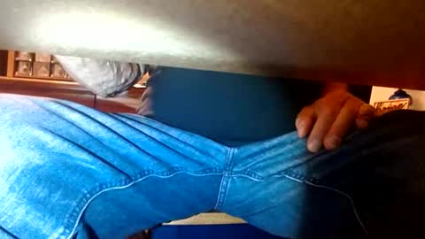 Snapshot of peecocktail chatting on 10.19.25 peecocktail online show from 10.19.25