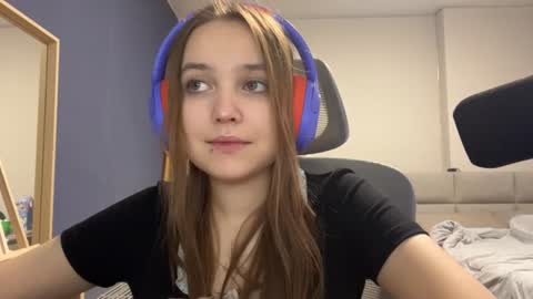 Luna Vale online show from 07.05.26