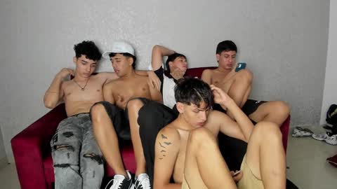 Snapshot of pelusos_mens chatting on 12.15.24 CAIN-19 ALLEN-18 RONALD-18 AUSTIN-18 MOD DANTE online show from 12.15.24