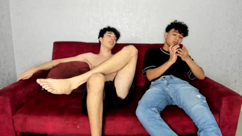 Snapshot of pelusos_mens chatting on 01.28.25 CAIN-19 ALLEN-18 RONALD-18 AUSTIN-18 MOD DANTE online show from 01.28.25