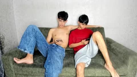 Snapshot of pelusos_mens chatting on 04.18.26 CAIN-19 ALLEN-18 RONALD-18 AUSTIN-18 MOD DANTE online show from 04.18.26
