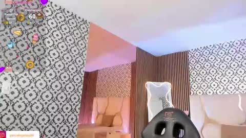 Snapshot of penelope_tay chatting on 02.06.26 penelope online show from 02.06.26