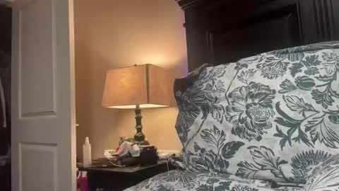 penutbutter691 online show from 11.15.25