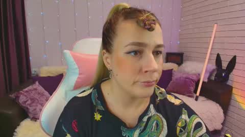 Dia  online show from 02.16.25