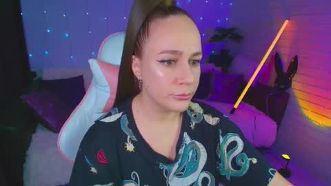 Dia  online show from 11.05.25