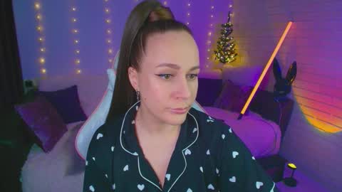 Dia  online show from 12.15.25