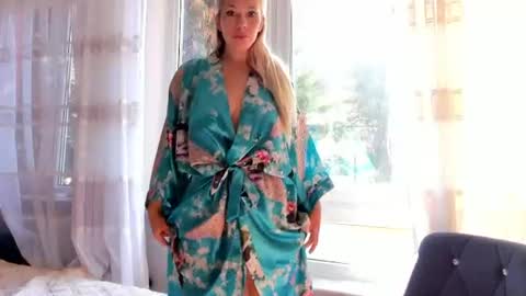 Olivia online show from 07.21.26