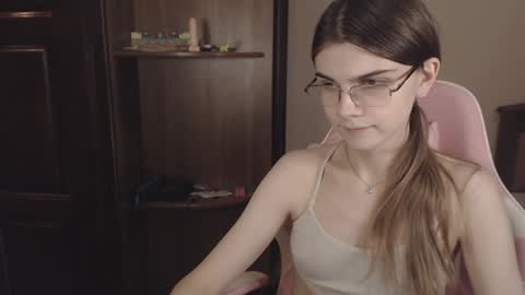 Farida online show from 12.10.24