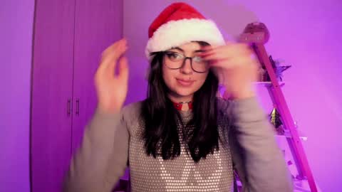 Sarah Ana Banana online show from 12.13.24