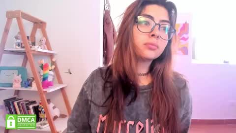 Sarah Ana Banana online show from 03.31.26