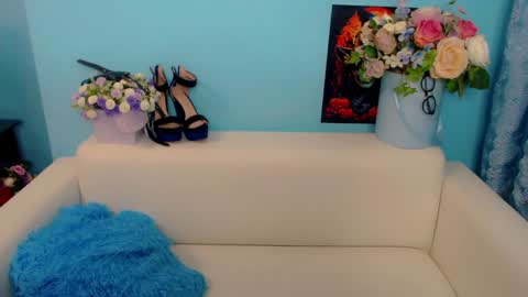 Snapshot of perfectjulia chatting on 12.11.24 Julia online show from 12.11.24