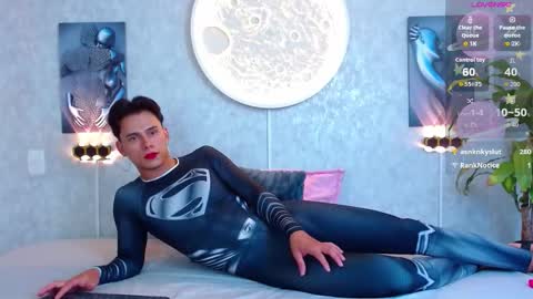 Snapshot of perfectskinny_latinmen_07 chatting on 02.10.26 Andy online show from 02.10.26