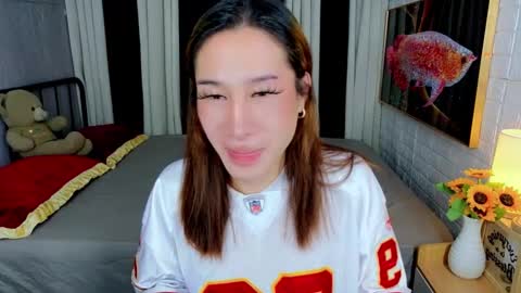 Chloe online show from 10.25.25