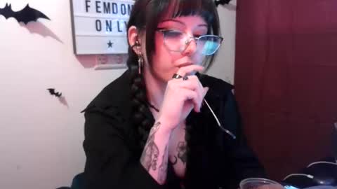 Persephone online show from 04.08.26