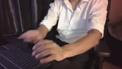 Lalo   x peruvianevil  ig peruvianevil  online show from 04.10.26