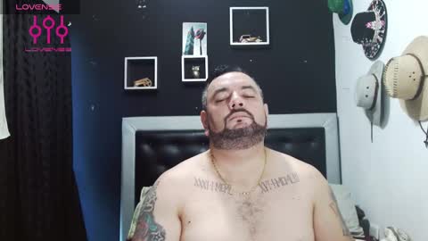 Snapshot of perverseveteranmanxxx chatting on 12.09.24 Carlos online show from 12.09.24