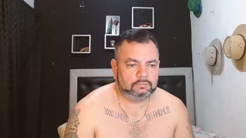 Snapshot of perverseveteranmanxxx chatting on 01.26.25 Carlos online show from 01.26.25