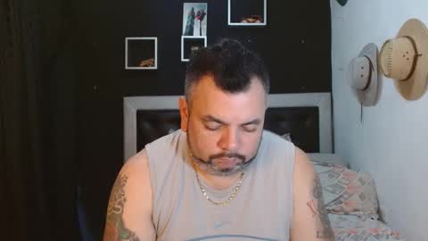 Snapshot of perverseveteranmanxxx chatting on 01.30.25 Carlos online show from 01.30.25