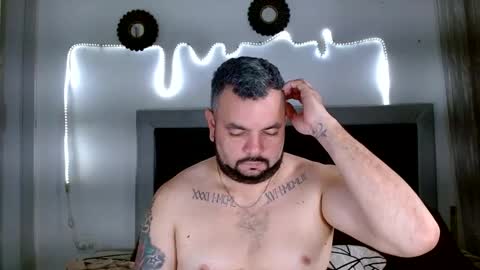 Snapshot of perverseveteranmanxxx chatting on 09.08.25 Carlos online show from 09.08.25