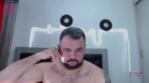 Snapshot of perverseveteranmanxxx chatting on 09.14.25 Carlos online show from 09.14.25