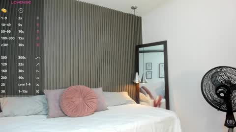 Lizza online show from 04.11.26