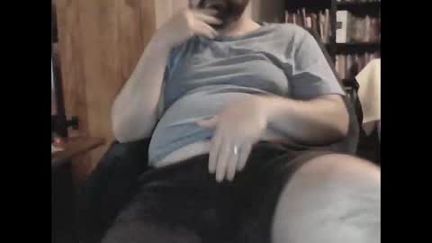 Snapshot of peter40770 chatting on 06.05.26 peter40770 online show from 06.05.26