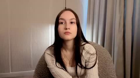 Snapshot of peterbeyers chatting on 07.31.26 Jennifer online show from 07.31.26