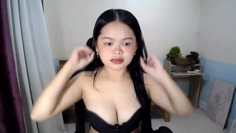 Snapshot of petite_angelxxx chatting on 07.10.26 petite_angelxxx online show from 07.10.26