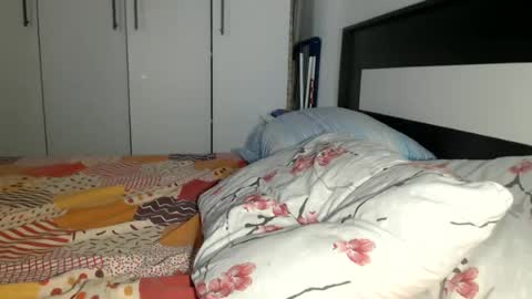 petite_danielle online show from 06.14.26
