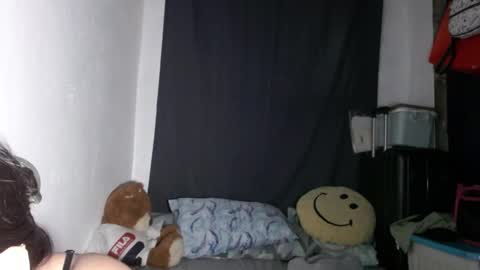 Snapshot of petite_marian chatting on 03.11.25 Marian online show from 03.11.25