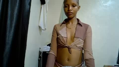 petite_melinda online show from 06.12.26