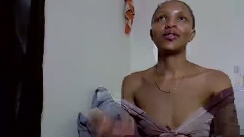 petite_melinda online show from 07.06.26