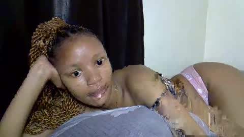 petite_melinda online show from 07.11.26